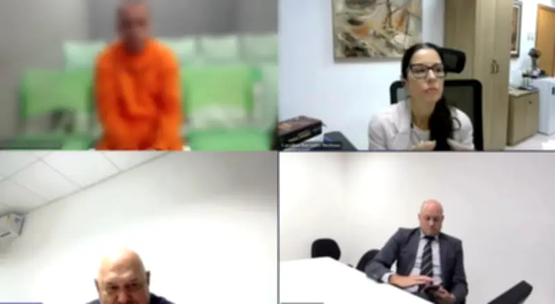 Advogado pede condenação do próprio cliente e réu é considerado indefeso em SC
