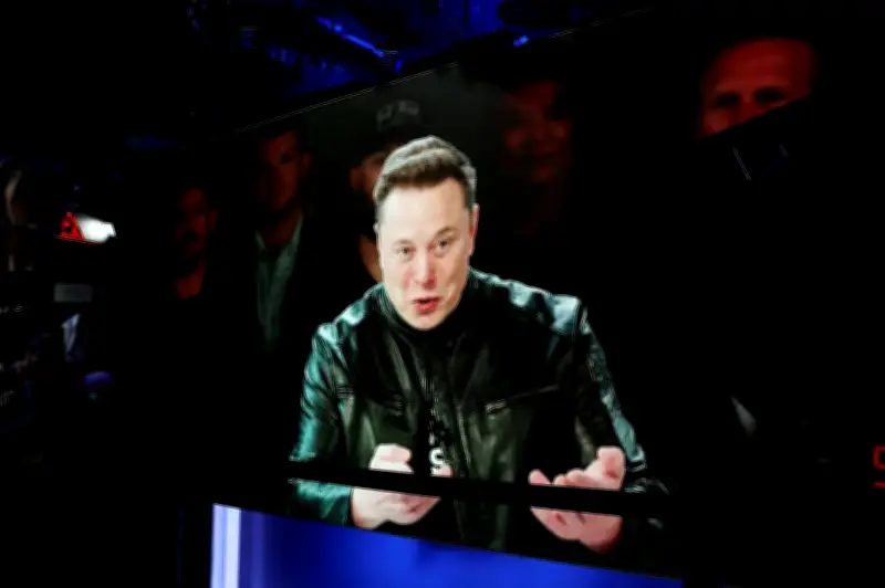 Ações da SpaceX estreiam na bolsa e Elon Musk se torna o primeiro trilionário