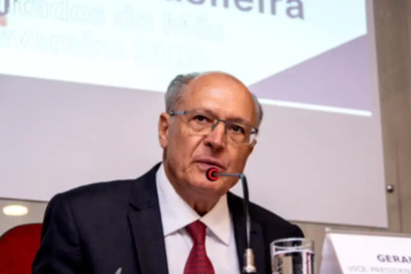 Alckmin: CNPE aprova aumento de etanol na gasolina para 32%