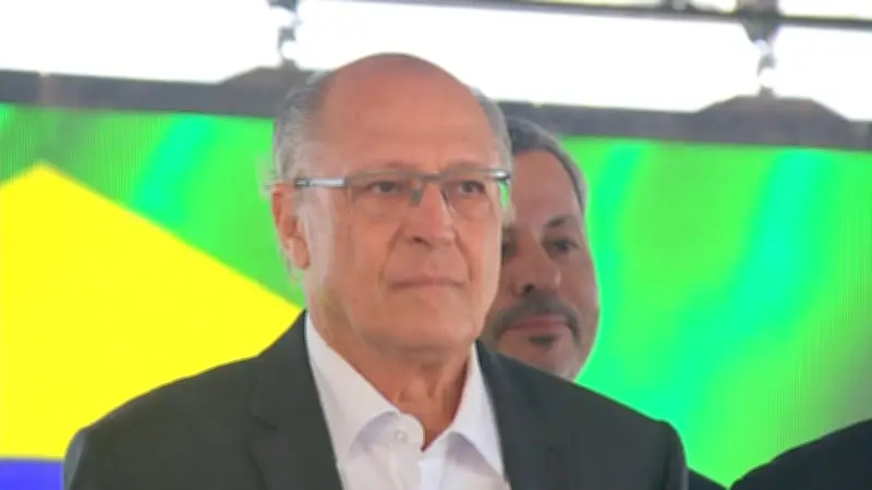 Alckmin em Marília: BR-153, policlínica e críticas a tarifas dos EUA