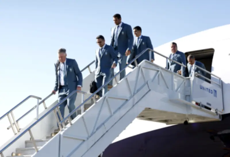 Ancelotti chega aos EUA e fala sobre próximos passos da Seleção