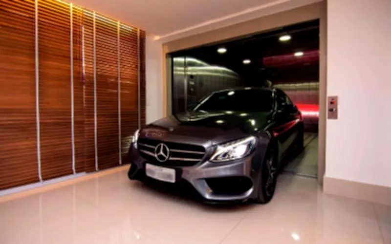 Apartamento de luxo em Goiânia tem elevador para carro e vaga vitrine