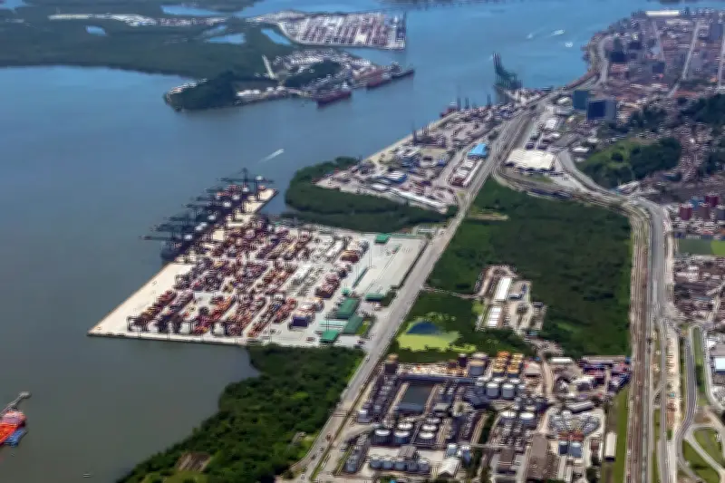 APS firma contrato para condomínio logístico no Porto de Santos