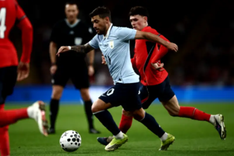 Arrascaeta tem lesão grau 2 e pode ficar fora da Copa do Mundo