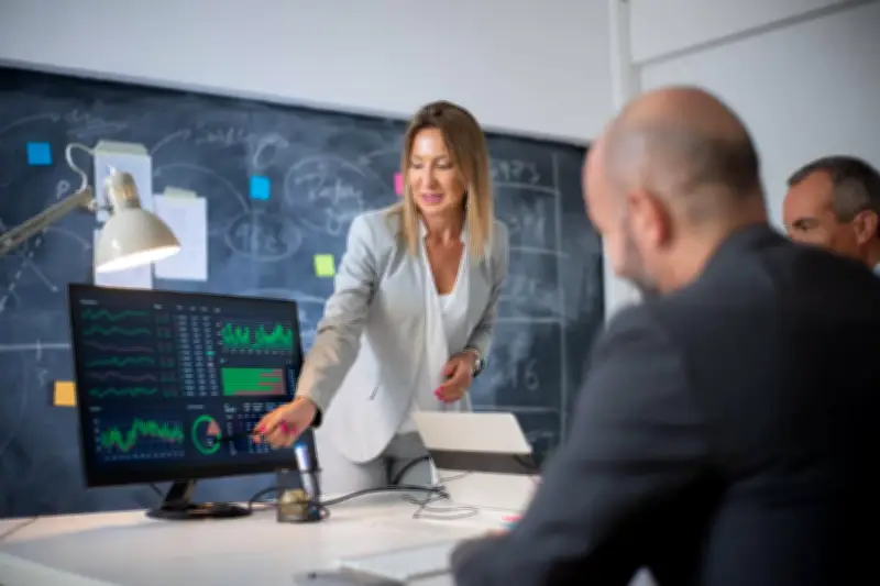 Assessor de investimentos evolui para CFO do cliente