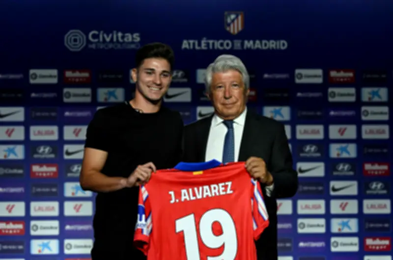 Atlético de Madri processará Barcelona na Fifa por assédio a Álvarez
