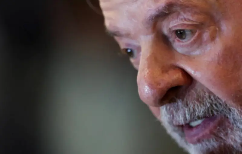 Avaliação negativa do governo Lula cai para 38%, mostra Datafolha