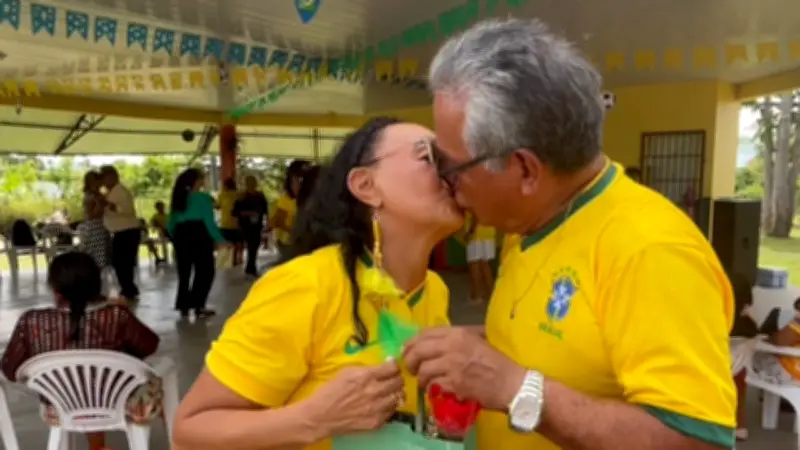 Baile da Copa dos Idosos em Tabatinga: torcida e romance na terceira idade
