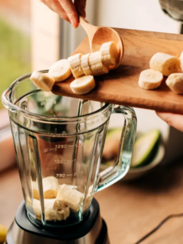 Banana e aveia no liquidificador: benefícios e receita fácil
