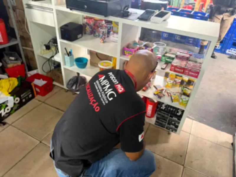 Bar 'Rolê Lanches' interditado em Uberlândia por irregularidades sanitárias