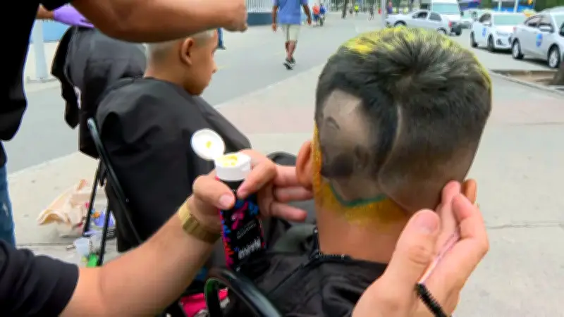 Barbeiros do RJ criam cortes inspirados na Copa do Mundo