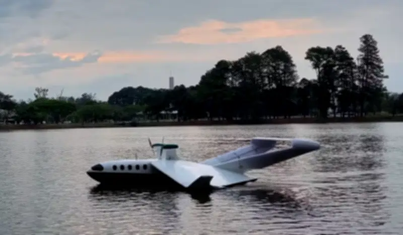 Barco voador brasileiro promete 150 km/h na Amazônia