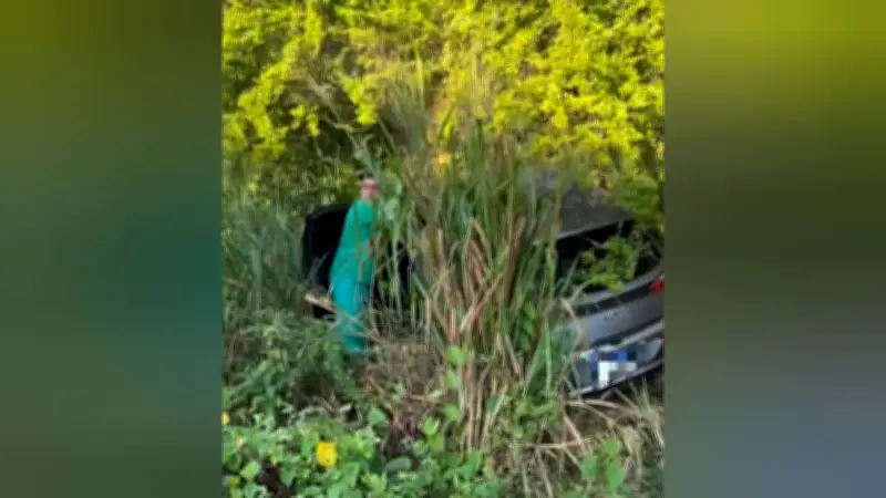 Batida entre carros na Avenida Cuiabá em Santarém é flagrada por câmeras