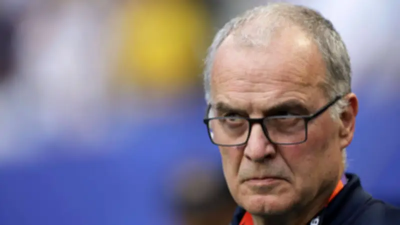 Bielsa culpa jogadores por eliminação do Uruguai na Copa de 2026