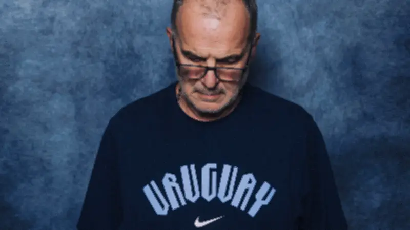 Bielsa enfrenta a Espanha em jogo que pode encerrar sua era no Uruguai