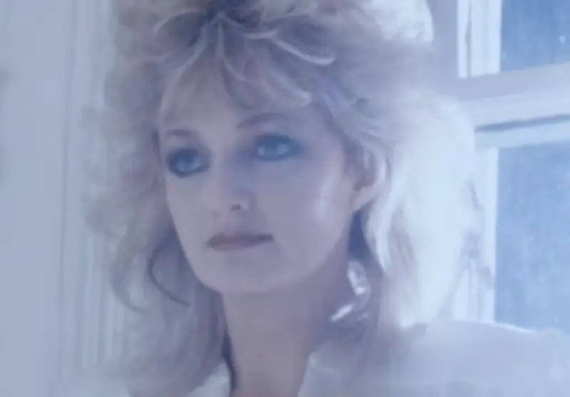 Bonnie Tyler: cantora sai de coma induzido, mas segue na UTI