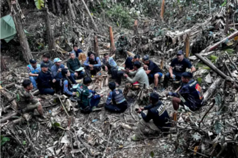 Busca por dois homens presos em caverna no Laos é suspensa