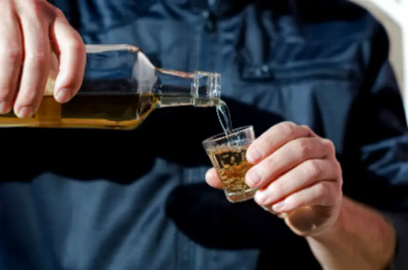 Cachaça: da cana ao copo, entenda os segredos da bebida brasileira