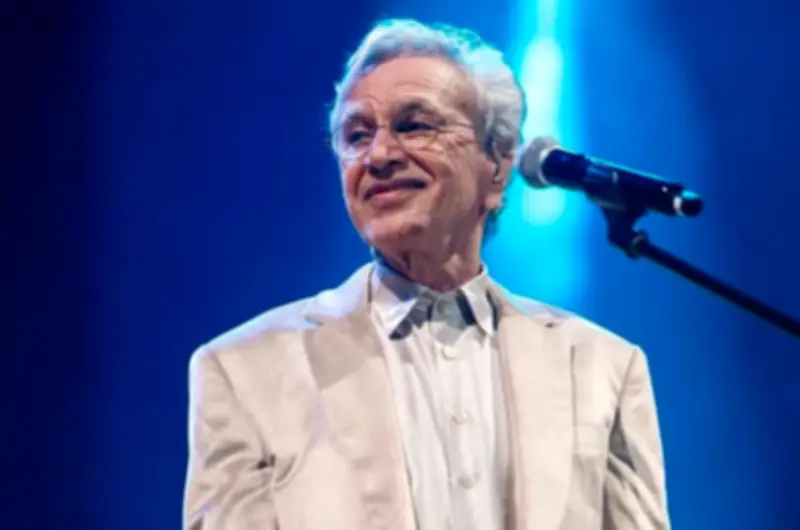 Caetano Veloso critica excesso de racialização e sexualização no debate político