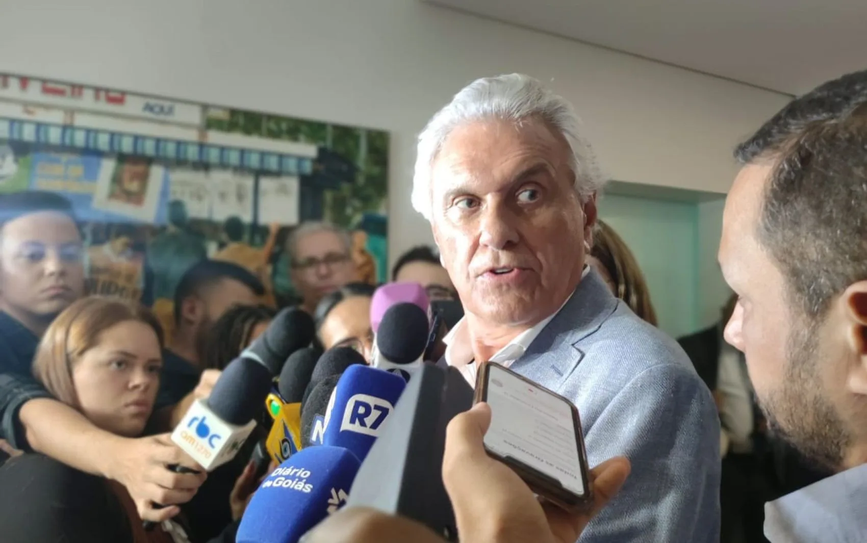 Governador de Goiás, Ronaldo Caiado, é internado em São Paulo com arritmia cardíaca