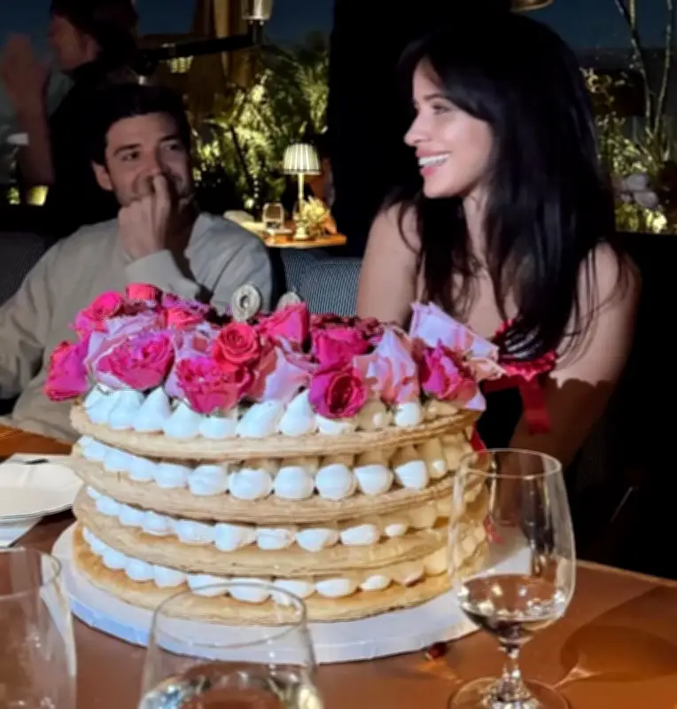 Camila Cabello termina namoro de 18 meses com herdeiro bilionário