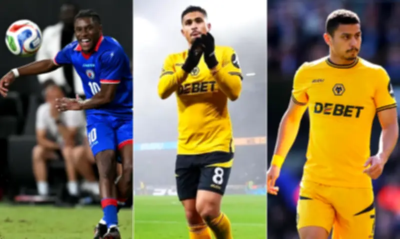 Camisa 10 do Haiti joga com brasileiros no Wolverhampton