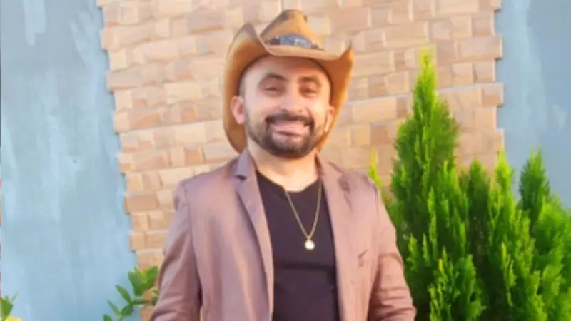 Cantor de 37 anos morre em acidente na BR-316 no Piauí