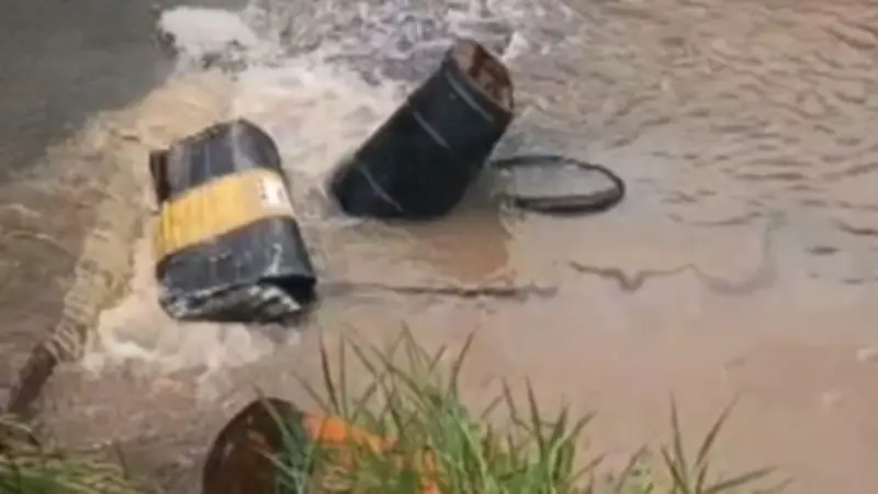 Carga tóxica cai em manancial após tombamento de caminhão em Ilha Solteira