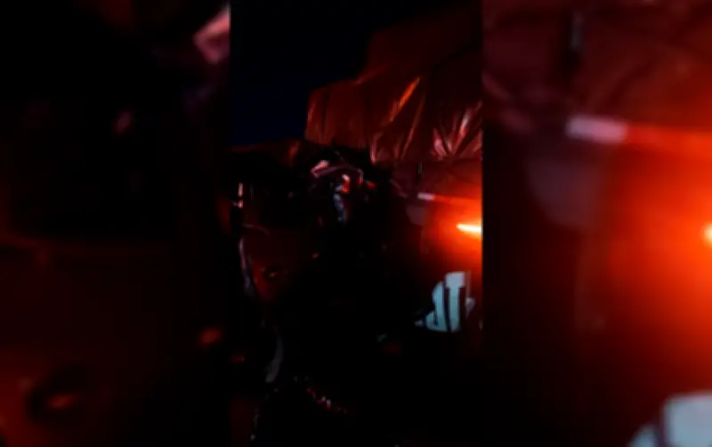Carro colide contra caminhão na Rodovia Marechal Rondon em São Manuel