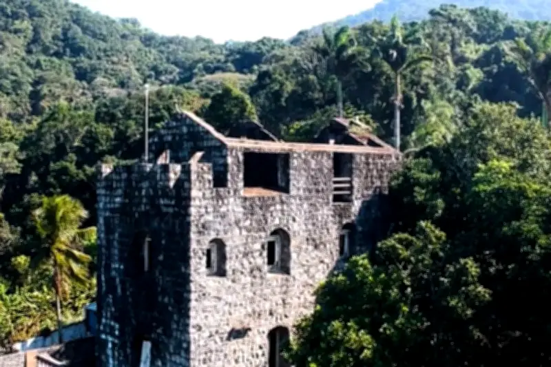 Castelo do Alemão em Peruíbe: lendas, história e mistério no litoral de SP