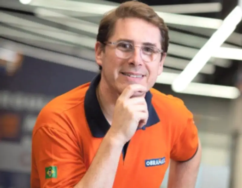CEO da Obramax: IA valorizará profissões manuais como pedreiro