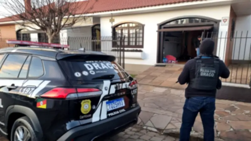 Chefe de facção de SC é preso em casa de luxo no RS após 5 anos foragido