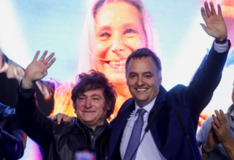Chefe de Gabinete de Milei renuncia após investigação por enriquecimento ilícito