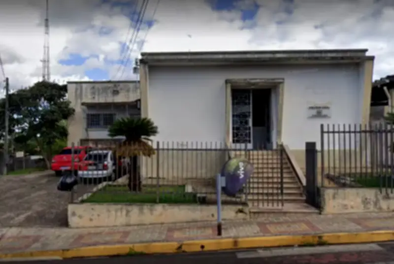 Ciclista morre atropelado por carro com visão ofuscada pelo sol em Porangaba