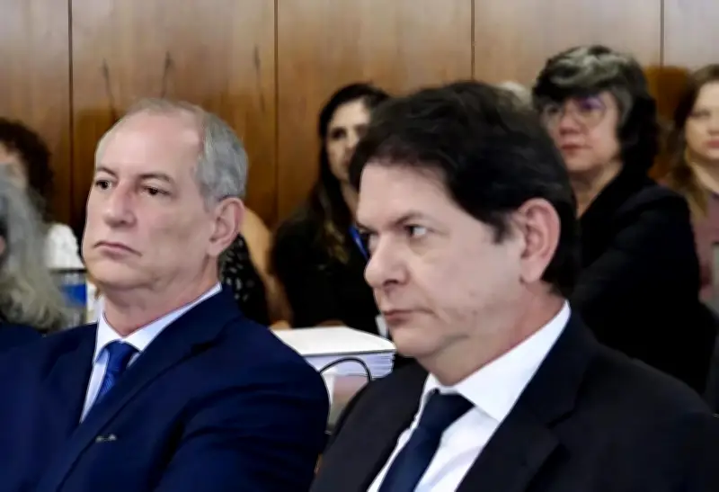 Cid Gomes rebate Ciro e reafirma apoio a Júnior Mano no Ceará