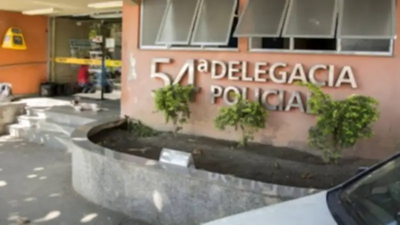 Cidade no RJ terá de indenizar família de menino morto em campo de futebol