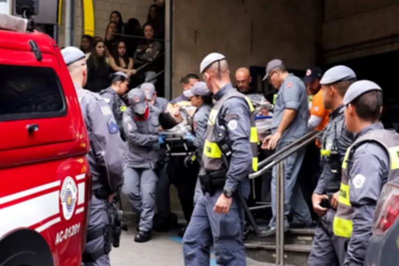 Câmeras mostram minuto a minuto do tiroteio na estação São Bento do metrô
