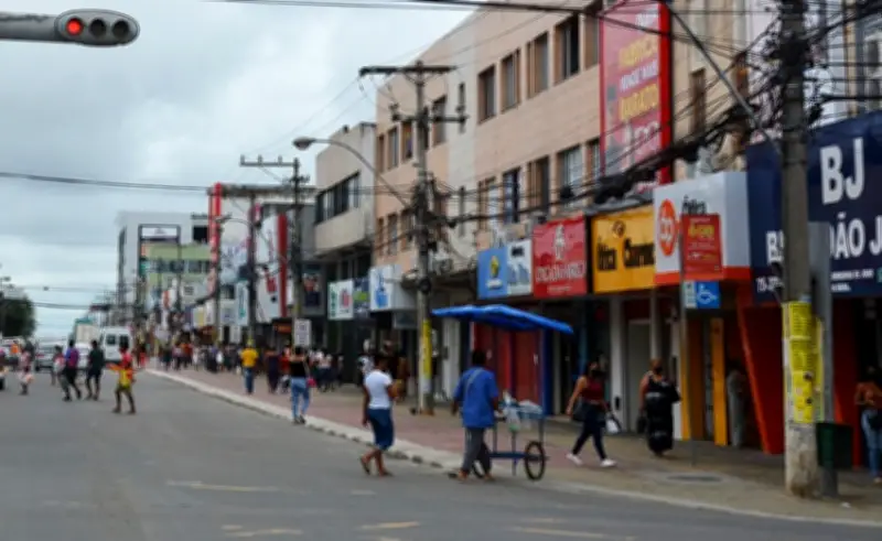 Comércio de Feira de Santana amplia horário em junho