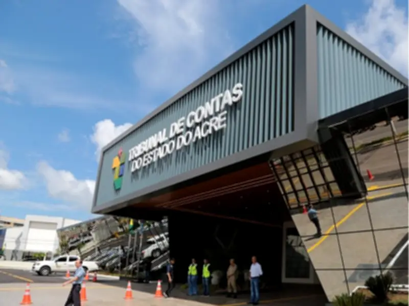 Concurso do TCE-AC oferece salário de quase R$ 40 mil para auditor
