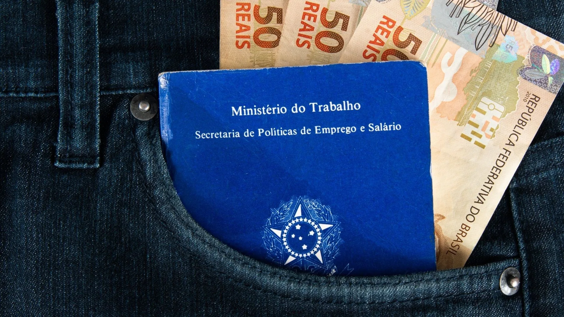 Consignado CLT completa um ano com R$ 84 bilhões emprestados, mas juros altos persistem