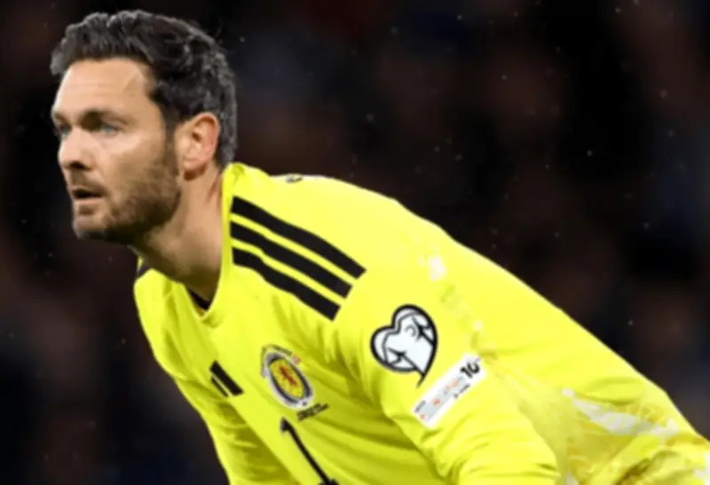 Craig Gordon, de 43 anos, pode ser 2º mais velho em Copas; veja extremos