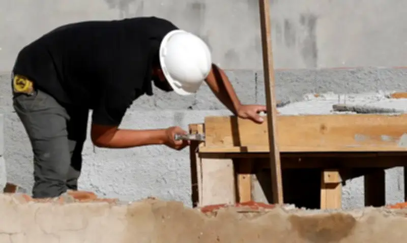 Crédito lento na construção civil impulsiona busca por FIDCs no Brasil