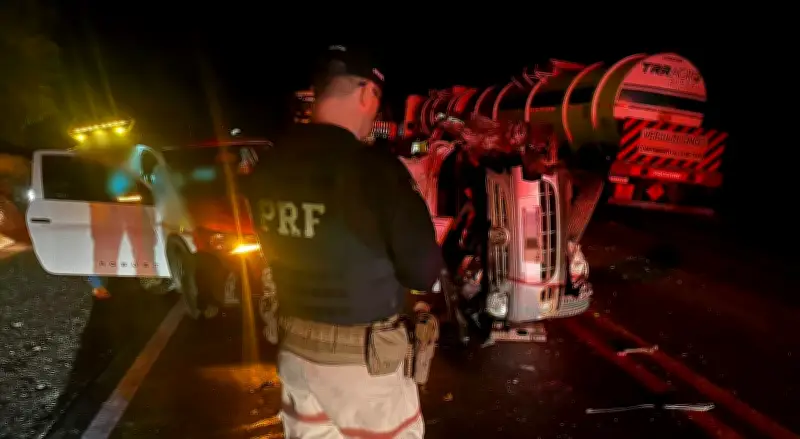 Criança de 3 anos morre em acidente com ultrapassagem proibida no PR