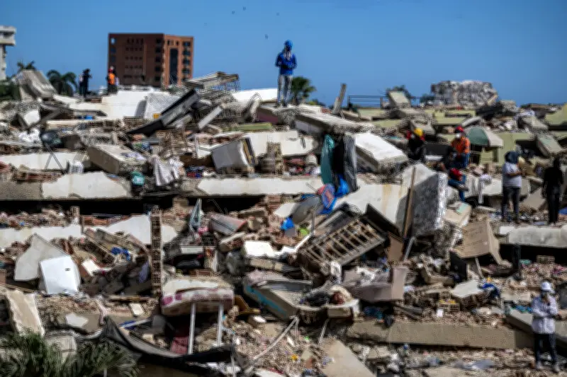 Criança resgatada com vida seis dias após terremotos na Venezuela
