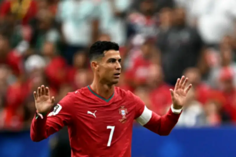 Cristiano Ronaldo chega a 10 gols em Copas e se aproxima de Messi
