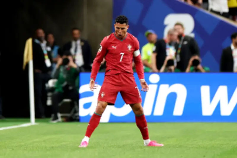 Cristiano Ronaldo domina capas de jornais após recorde em seis Copas