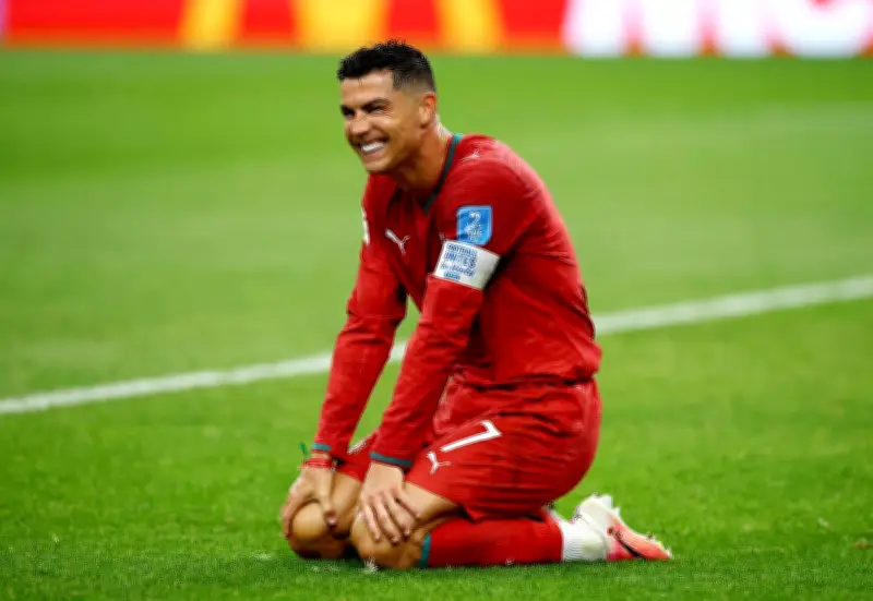 Cristiano Ronaldo é exaltado pela imprensa mundial após dois gols contra Uzbequistão
