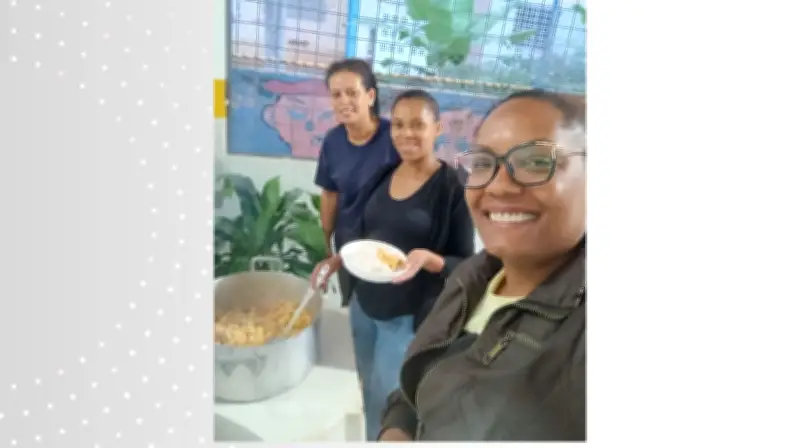 De beneficiária a voluntária: ela coordena cozinha popular em Araraquara