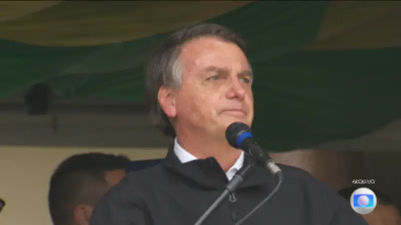 Defesa de Bolsonaro pede prorrogação da prisão domiciliar