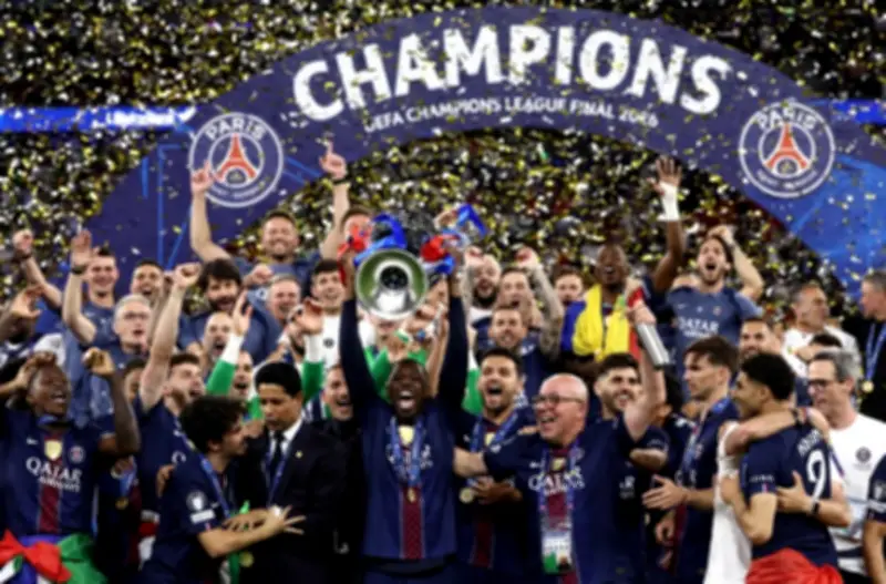 Dembelé, Mbappé, Kane, Vini: para quem vai a Bola de Ouro?